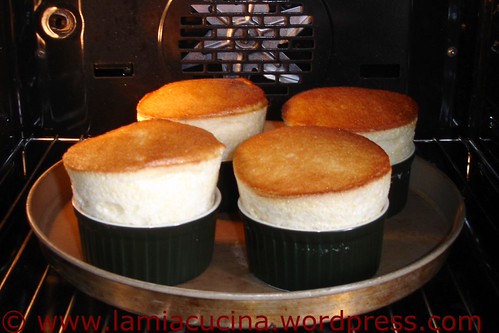 Mango-Passionsfruchtsoufflé
