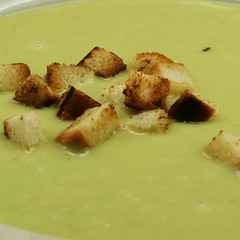 Toasted Bread Cubes Islands
