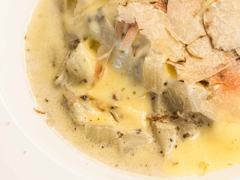 Kardy mit Fonduta