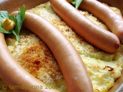 Verza gratinata mit Wienerli