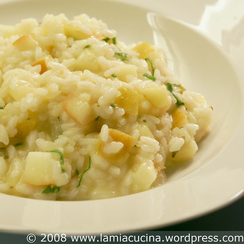 Risotto con Mele, Salvia e Grappa