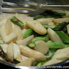 Spargel-Kalbs-Ragout im Kartoffelkörbchen 2_2010 05 20_7201