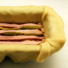 Füllung, Schinkenstreifen, Cornichons