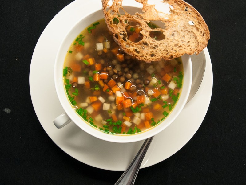 Linsensuppe mit Safran