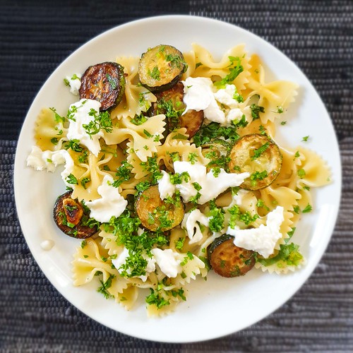 Farfalle mit Zucchini und Mozz 20190724_122659