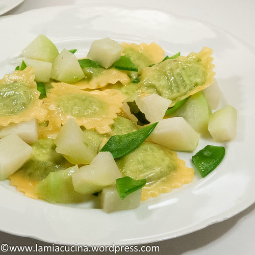 Rucola-Ziegenkäseravioli mit Kohlrabi 2016 04 27_0957