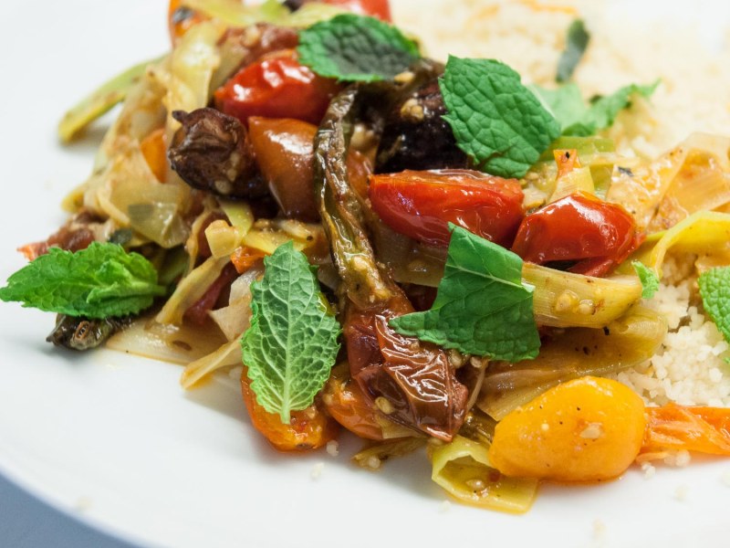 Aubergine, Lauch und Tomaten