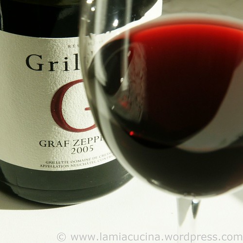 Pinot noir Graf Zeppelin 2005_ 2010 01 17_4718