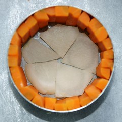 Boden Mairübchen geplättelt
