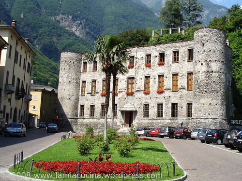 Castello Balbiani, bzw. was Schweizer Landsknechte und eine Versicherungsgesellschaft von ihm stehen gelassen haben