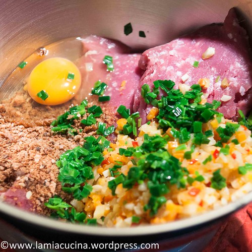 Hackbraten, gelbe Herbstrüben