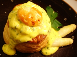 Spargelpastetchen mit Noilly Prat Schaumsauce