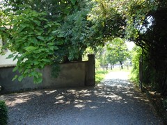 Warth Eingang zum Rosengarten