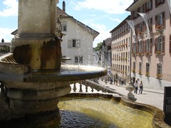 Solothurn Brunnen an St. Ursernkathedrale und Kronengasse
