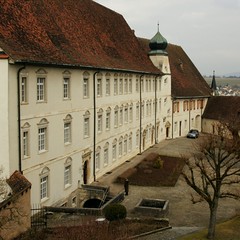Résidence, Chancellerie und Hof