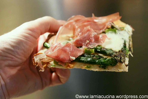 Pizza Asparagi-Prosciutto 1_2012 04 04_4288
