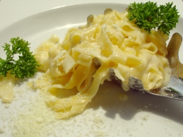 Fettucine Alfredo Glaronese