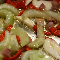 Taccole e fagioli: Soffritto