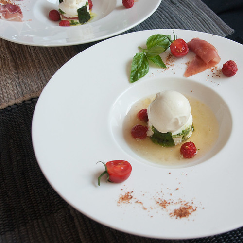 Mozzarella, Tomate, Basilikum 2016 09 11_0238