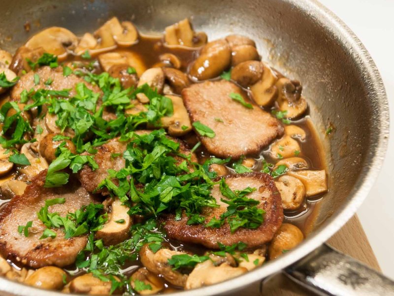  Scaloppine al Marsala e funghi