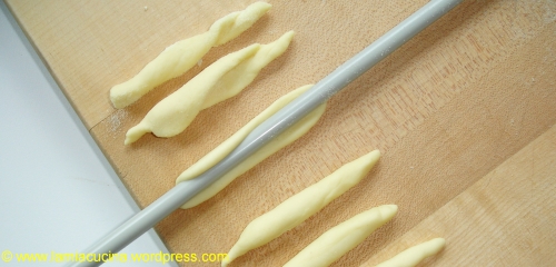 Strozzapreti drehen